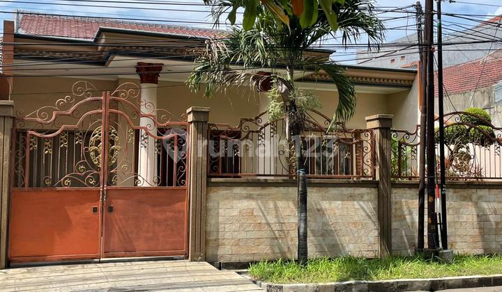 Ca923 Dijual Rumah Modern Siap Huni Besar Nyaman SHM di Sukomanunggal Jaya