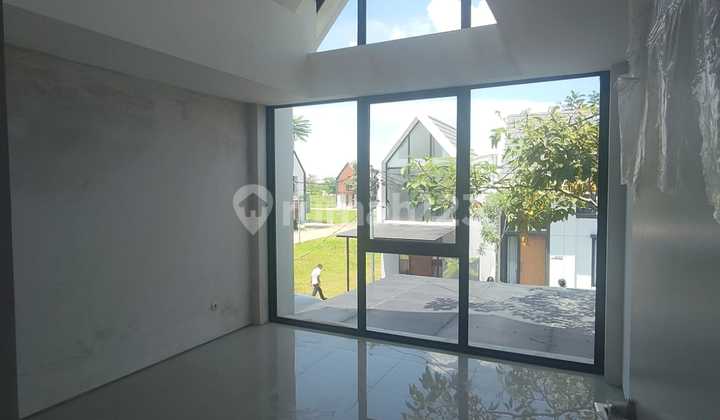 Ss36 Dijual Rumah Siap Huni Murah Strategis di Royal Residece 2