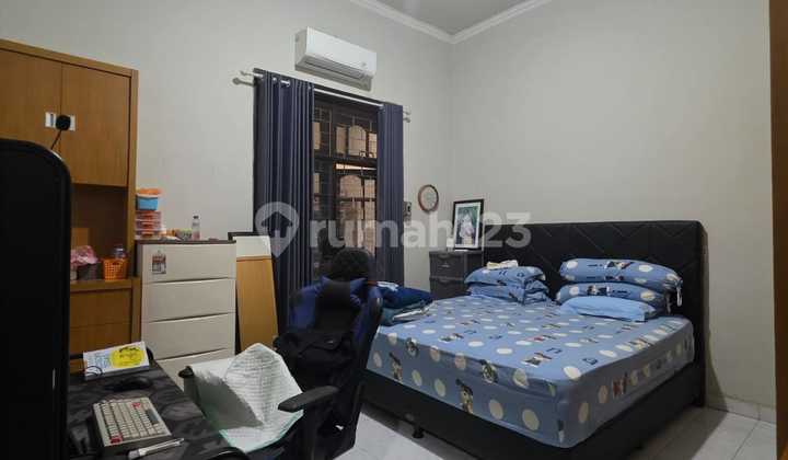 Vg278 Dijual Rumah Siap Huni Bagus Dekat Pusat Perbelanjaan SHM di Dharmahusada Indah