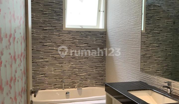 FOR SALE MINIMALIST FURNISHED HOUSE WITH CERTIFICATE IN JEMURSARI 2