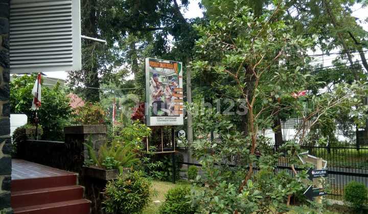 For Rent Rumah Tua Terawat Area Cipaganti 4