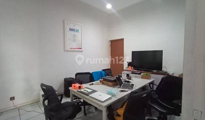 For Rent Rumah Buat Kantor Atau Usaha di Sayap Jalan Riau 6
