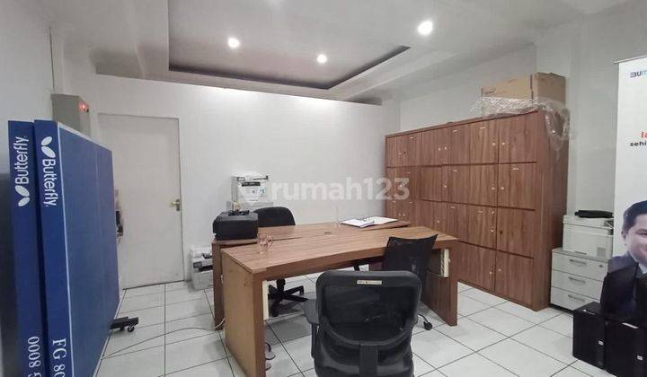 For Rent Rumah Buat Kantor Atau Usaha di Sayap Jalan Riau 10