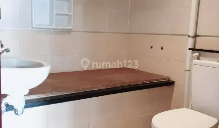 Disewakan Ruko 3.5 Lantai Siap Pakai di Hyper Square, Bandung 2