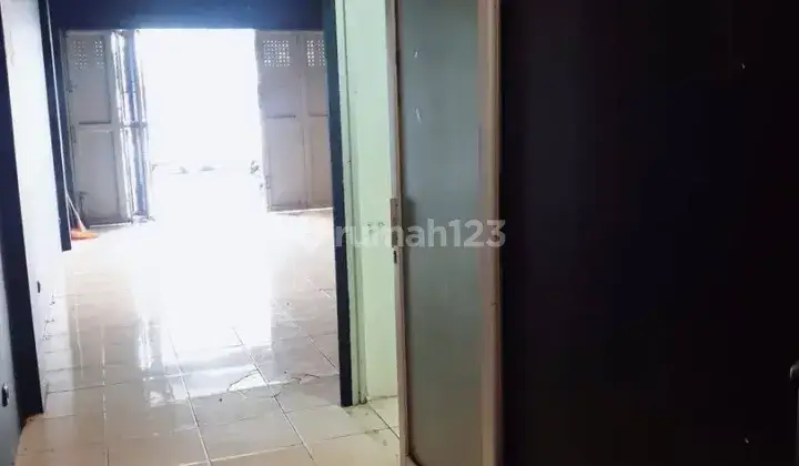 Disewakan Ruko 3.5 Lantai Siap Pakai di Hyper Square, Bandung 3