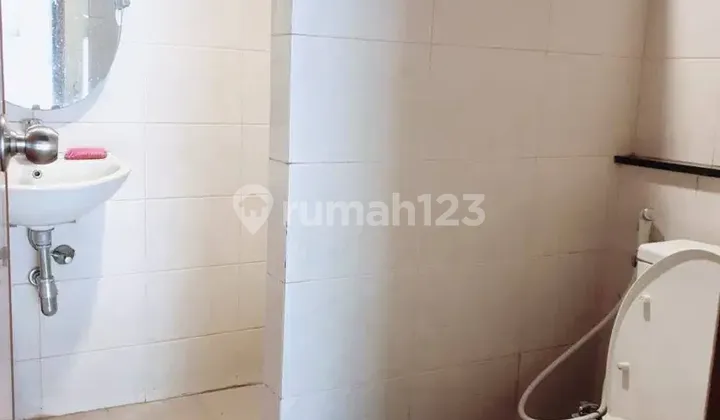 Disewakan Ruko 3.5 Lantai Siap Pakai di Hyper Square, Bandung 4