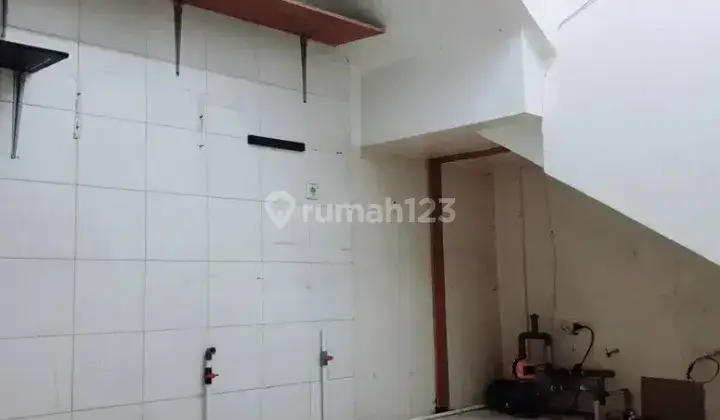 Disewakan Ruko 3.5 Lantai Siap Pakai di Hyper Square, Bandung 6