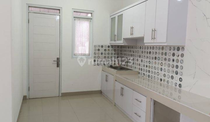 Disewakan Rumah Nyaman Siap Huni di Awiligar, Bandung 10