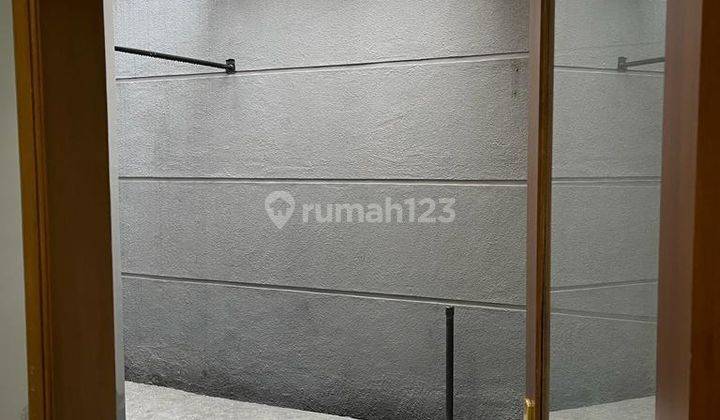 Disewakan Rumah Nyaman Terawat Siap Huni di Batununggal, Bandung 4
