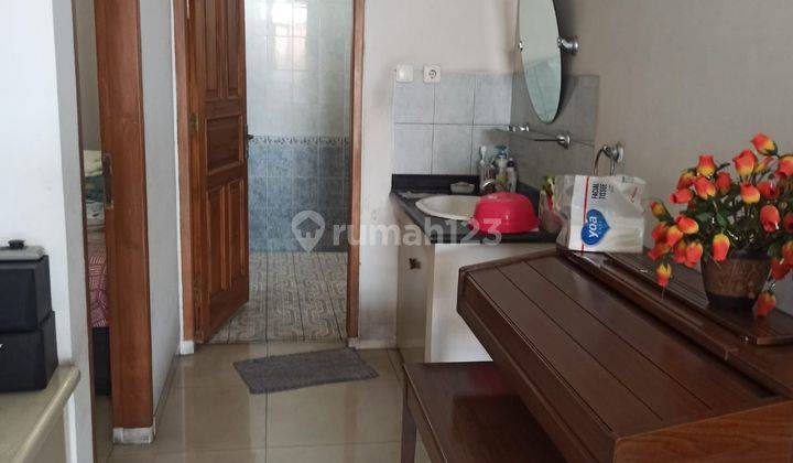 Dijual Rumah Luas Dan Menarik Pusat Kota Siap Huni di Supratman, Bandung 4