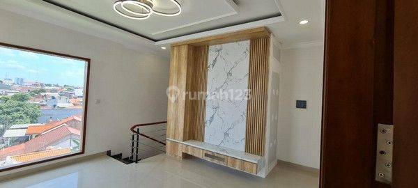 Rumah Modern minimalis dekat Bintaro Exhange Mall  7