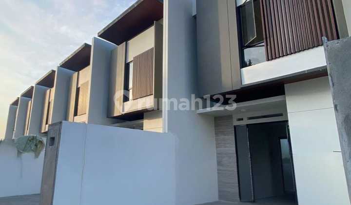 Siap Huni Rumah 2 Lantai Lokasi Strategis di Pondok Gede, Bekasi. 2