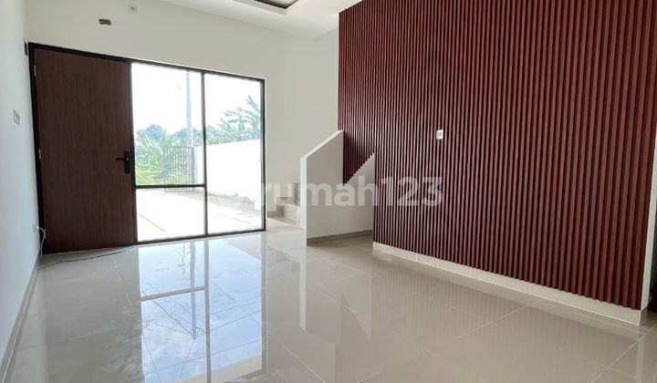 Town House Lokasi Strategis Dekat Tempat Kuliner, Pasar dan Toko 2