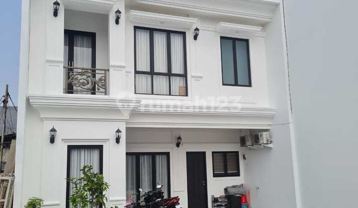 Cluster Mewah Lokasi Strategis Dekat dengan Tol dan Pusat Niaga