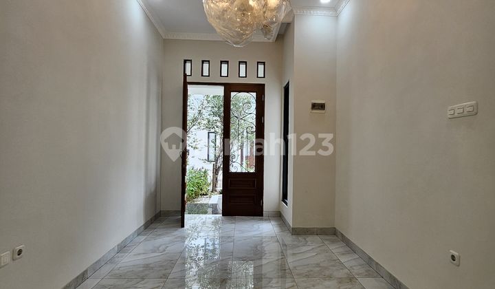 Rumah Mewah 4 KT Strategis Dekat Dengan Tol Dan Pusat Niaga 2
