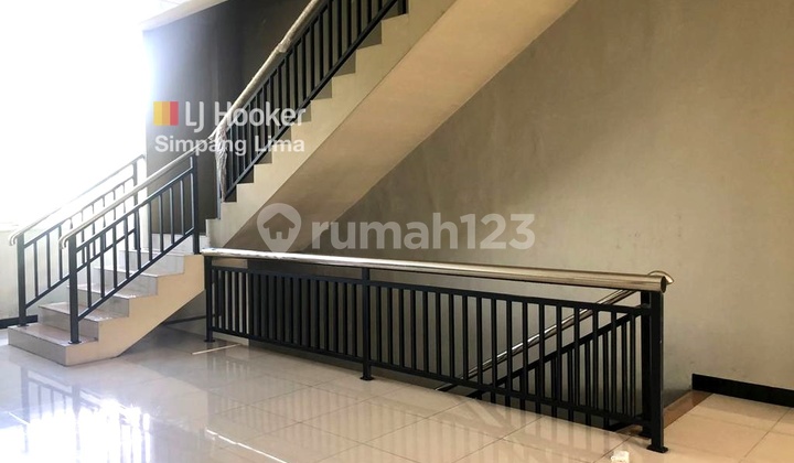 Disewakan Ruko Strategis 2 Lantai Jalan Diponegoro Ungaran 10.808 jem  3