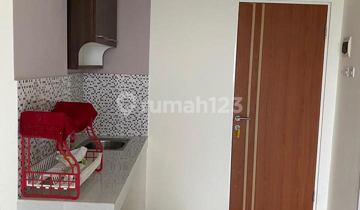 Apartemen Darmahusada Tower B 2 Kamar Tidur Dekat Unair Dan Galaxy Mall Bagus 1