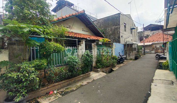 Rumah tua rumah kosan di Petojo Butuh Renovasi SHM Selatan 2 Lantai 1