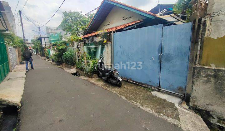 Rumah tua rumah kosan di Petojo Butuh Renovasi SHM Selatan 2 Lantai 2