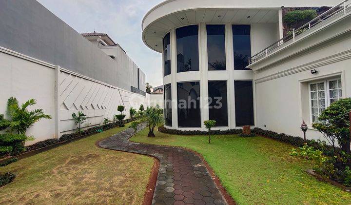 Rumah Mewah di Kemanggisan 2 Lantai Sebrang Taman Siap Huni 2