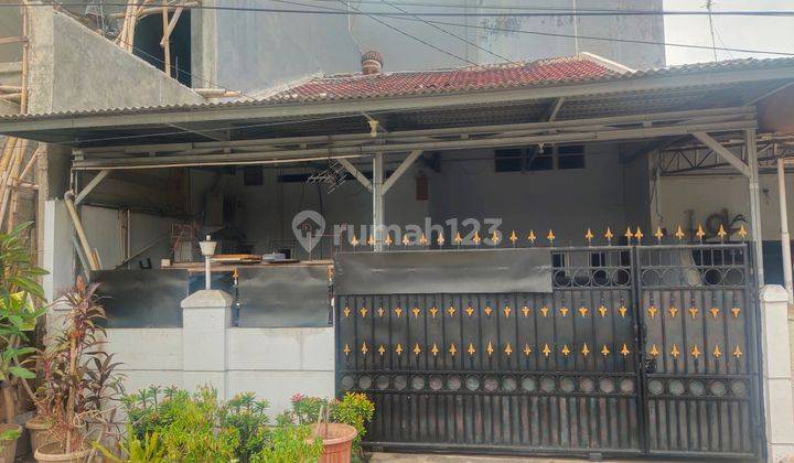 Murah Rumah di Taman Ratu SHM hadap Timur 2