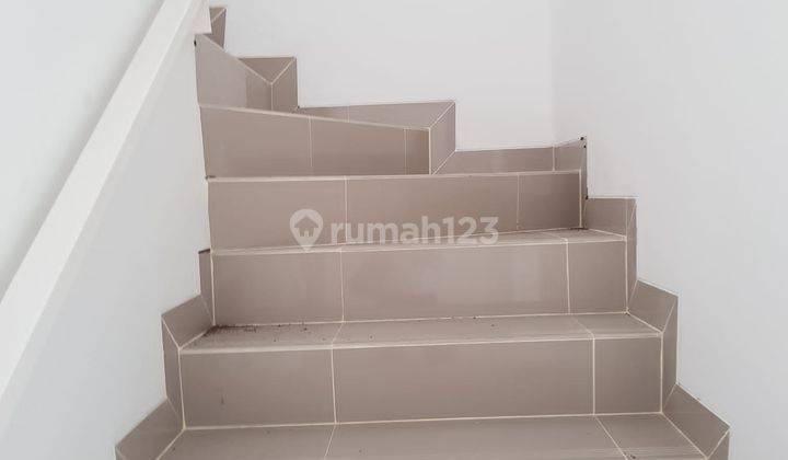 Ruko di Citra 8 aeroworld uk. 48 m hadap Selatan 3