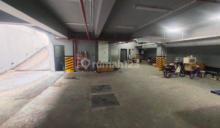 Kantor di Warung buncit raya luas tanah 710 m HGB