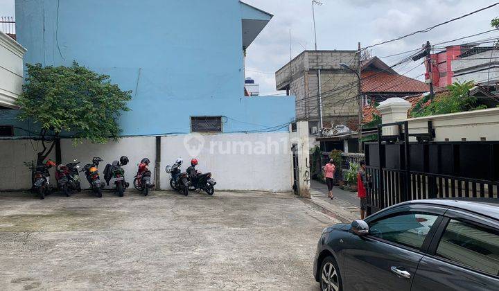 Rumah di Kalibaru Kemayoran cocok untuk Kosan hadap Selatan
