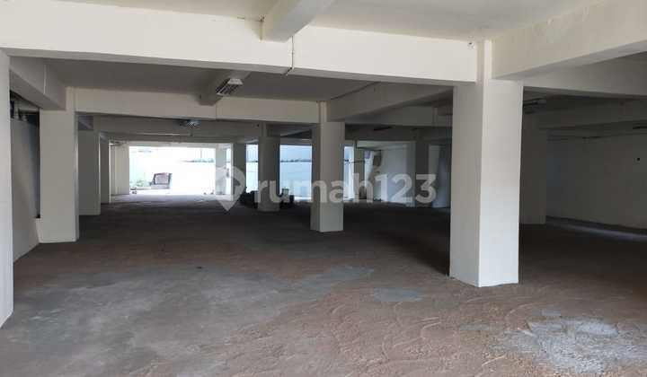 Gedung Kantor di Cikini Jakarta Pusat SHM Kondisi Baru 7