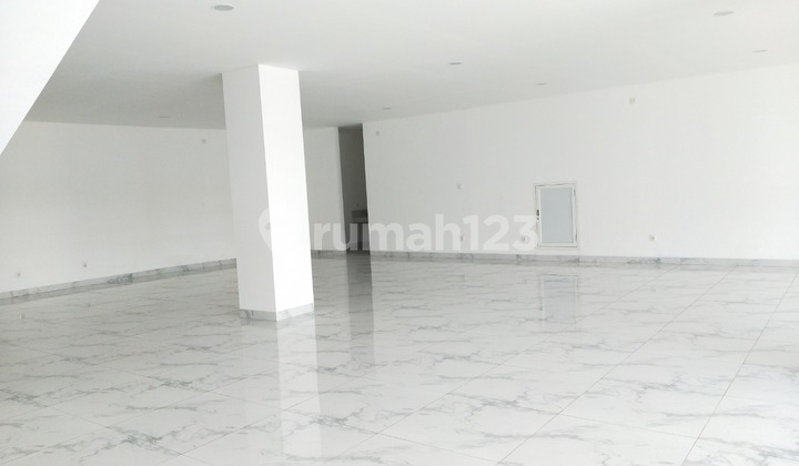 Jual Gedung Kantor di Cipinang Luas 625 M Hook Sangat Strategis