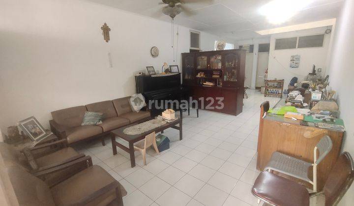 Jual Rumah di Puri Indah SHM Bagus hadap Utara 2