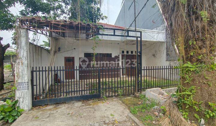 Rumah di Cempaka Putih Jakarta Pusat Hitung Tanah Saja 1