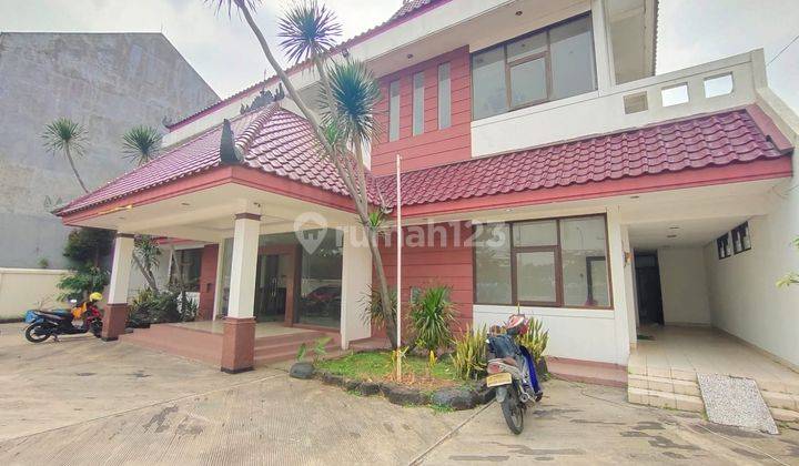 Gedung Restoran Rumah Makan Pinggir Jalan Raya Utama Cikarang 1