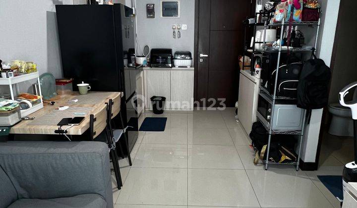 Jual Cepat Apartemen Sky Terrace Tipe 2 Br Semi Furnished 2