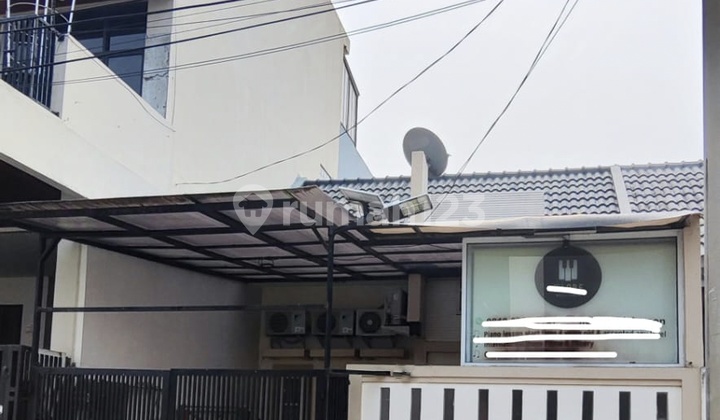 Jual Rumah Cantik Komplek Arcadia Batu Ceper Tangerang