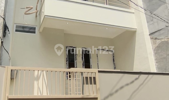 Affordable Rent House in Tanjung Duren Ready to Occupy Affordable Rent House in Tanjung Duren Ready to Occupy