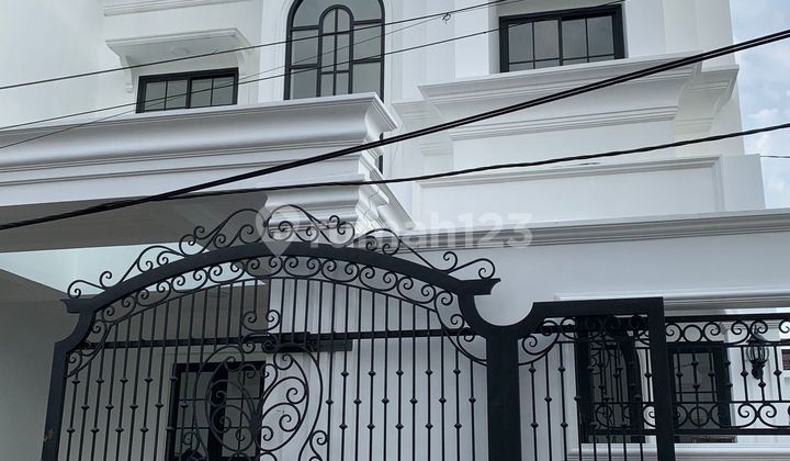 Rumah 2 Lantai Lokasi Kav. Hankam Joglo Jakarta Barat