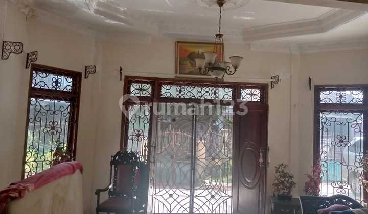 Strategic, Quiet, and Peaceful House in Limo Cinere Village, Depok 2