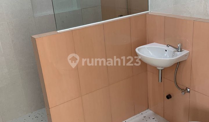 Rumah 2 Lantai Lokasi Kav. Hankam Joglo Jakarta Barat 2