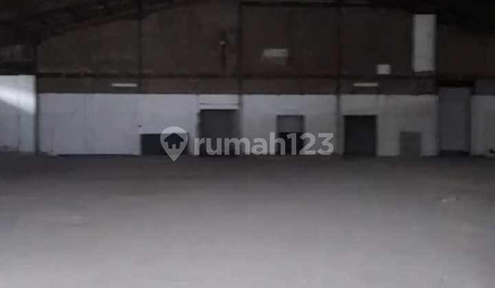 Warehouse for Rent in Driyorejo 33K/M2/Month Near Surabaya, 2 Units Available Side by Side