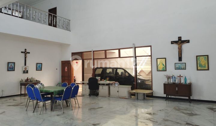 Runah Luaas di Dharmahusada Indah 18x42 meter 2