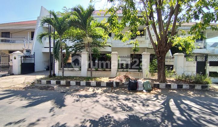 Runah Luaas di Dharmahusada Indah 18x42 meter 1