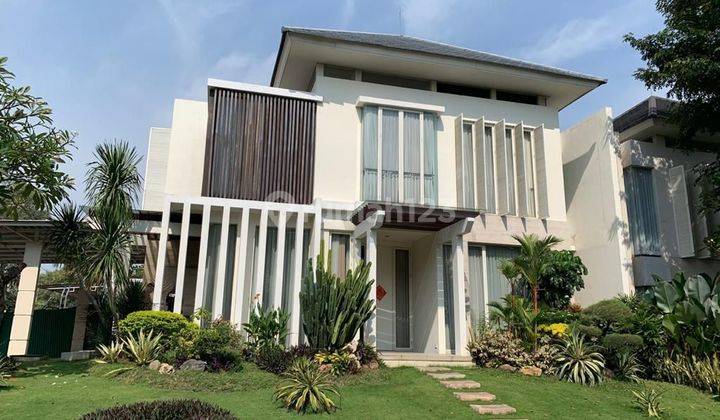 Rumah Hook di Pakuwon Indah The Mansion 140 Jt 1