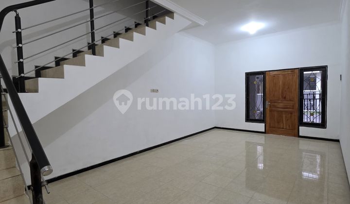 Sewa Rumah Lebak Indah 40Jt Surabaya Siap Huni Sewa Rumah Lebak Indah 40Jt Surabaya Siap Huni