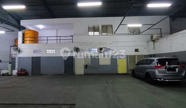Former Jemursari Surabaya Showroom Workshop For Rent Location 0 Main Road