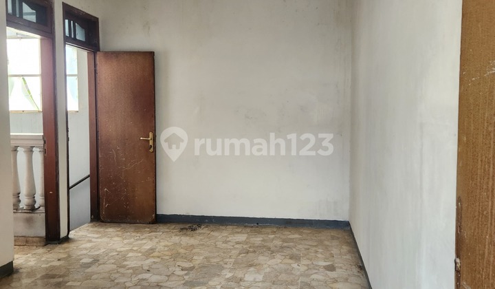 Beautiful Ready-to-Occupy Satellite House Strategically Located in West Surabaya Near Mitra Keluarga Hospital 2