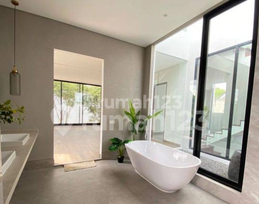 Rumah Citraland Estetik Modern dekat Pasar Citraland Surabaya Lokasi Hook 2