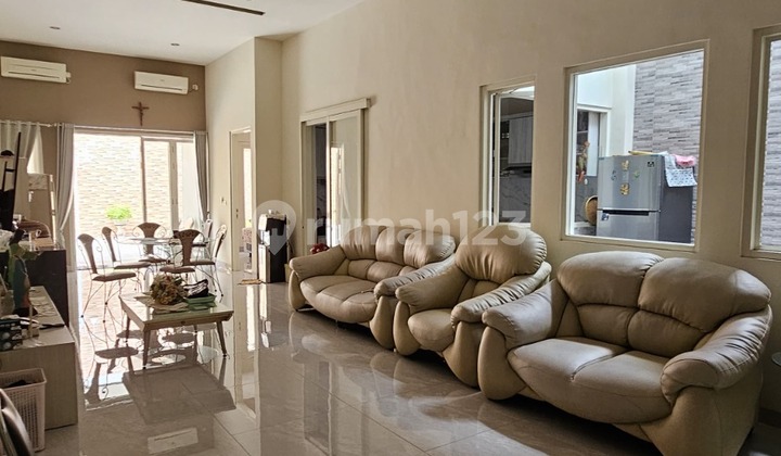 Rumah Full Furnish 1 Lantai Manyar Surabaya Cocok Utk Orang Tua Sangat Luas Rumah Full Furnish 1 Lantai Manyar Surabaya Cocok Utk Orang Tua Sangat Luas