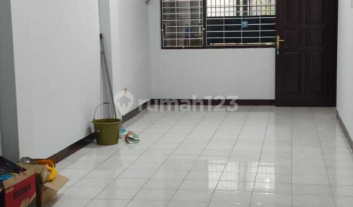 Darmo Indah Timur House 1.3 M Negotiable West Surabaya Strategic Affordable 2