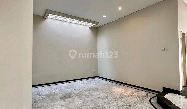 Rumah 1 Lantai Mewah Surabaya Kalijudan Dekat Unair 1